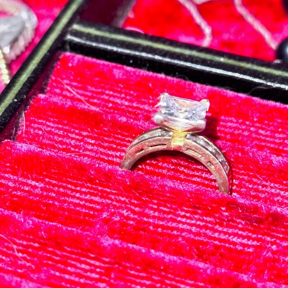 2Ct Princess Cut Diamond Ring Solid 925 Sterling Silver Ring Golden Color Luxury